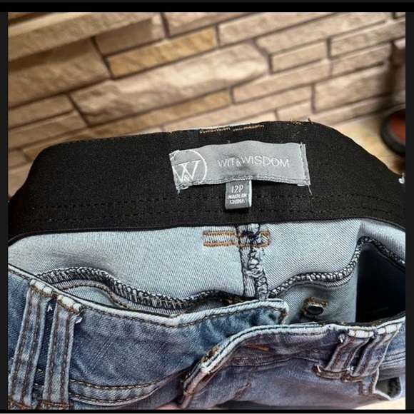 Wit & Wisdom Light Blue Boot Cut Jeans - Picture 8 of 9